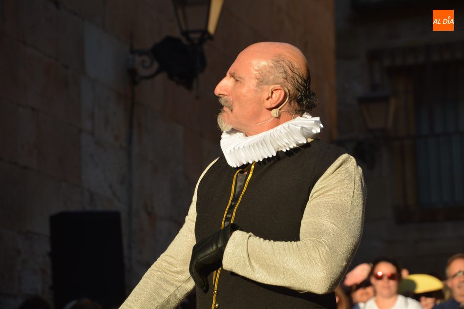 Divertida Lecci N De Historia De Esfinge Teatro En La Plaza De San