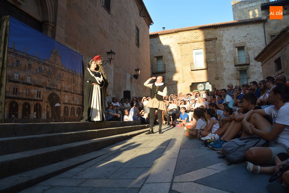 Divertida Lecci N De Historia De Esfinge Teatro En La Plaza De San