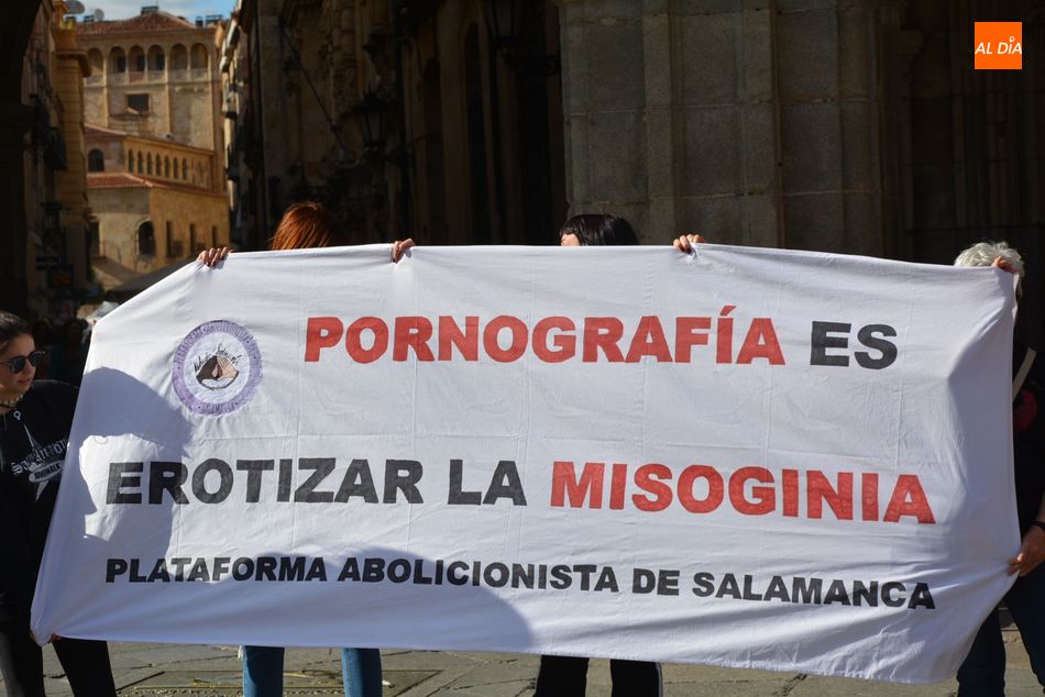 La Plataforma Abolicionista Se Concentra En La Plaza Mayor Por La