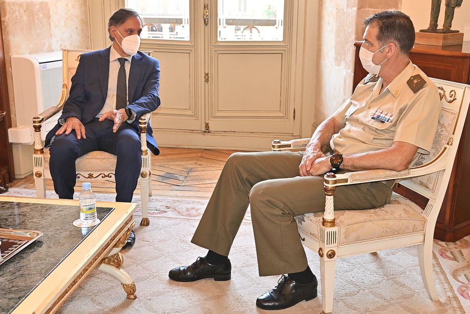Foto 2 - El alcalde le da la bienvenida a Salamanca al nuevo general Jefe del Mando de Ingenieros