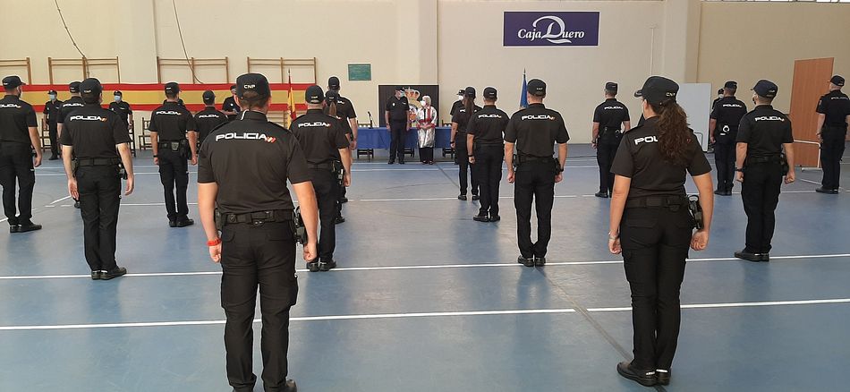 Foto 2 - 16 agentes de Policía Nacional en prácticas se incorporan en Salamanca y Béjar