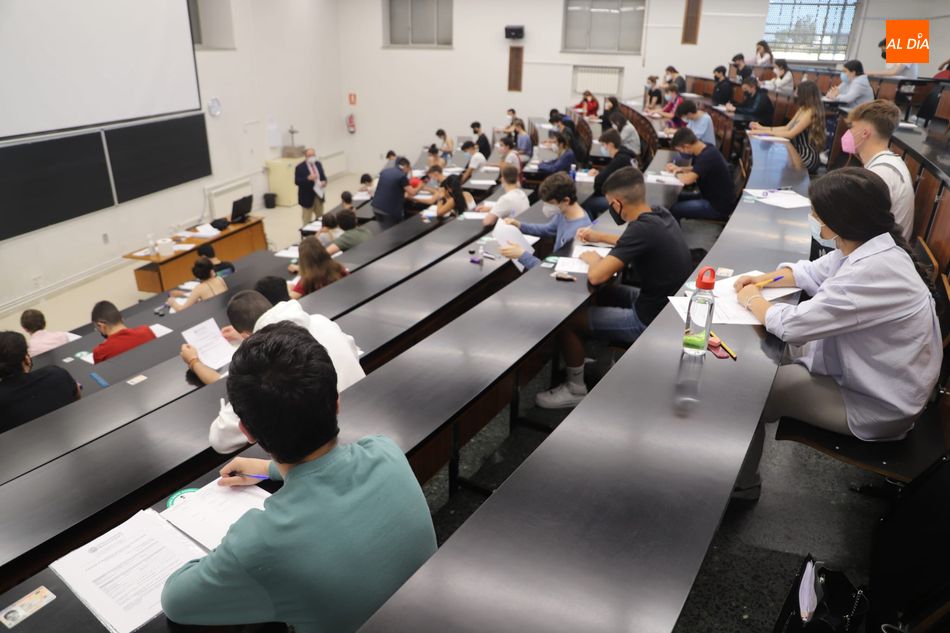Foto 4 - Nervios y concentración en el inicio de los exámenes de la EBAU para 1.500 estudiantes de la...