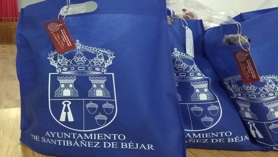 Los vecinos de Santibáñez de Béjar reciben esta Navidad un regalo de su Ayuntamiento