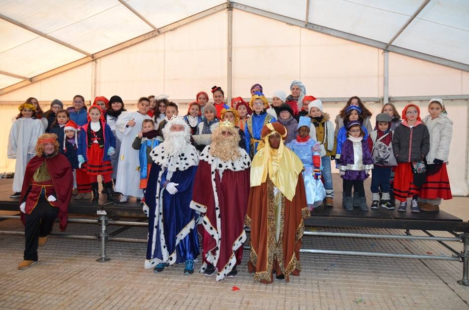 Foto 1 - Los niños de Villares de la Reina ya pueden elegir turno de visita a los Reyes Magos