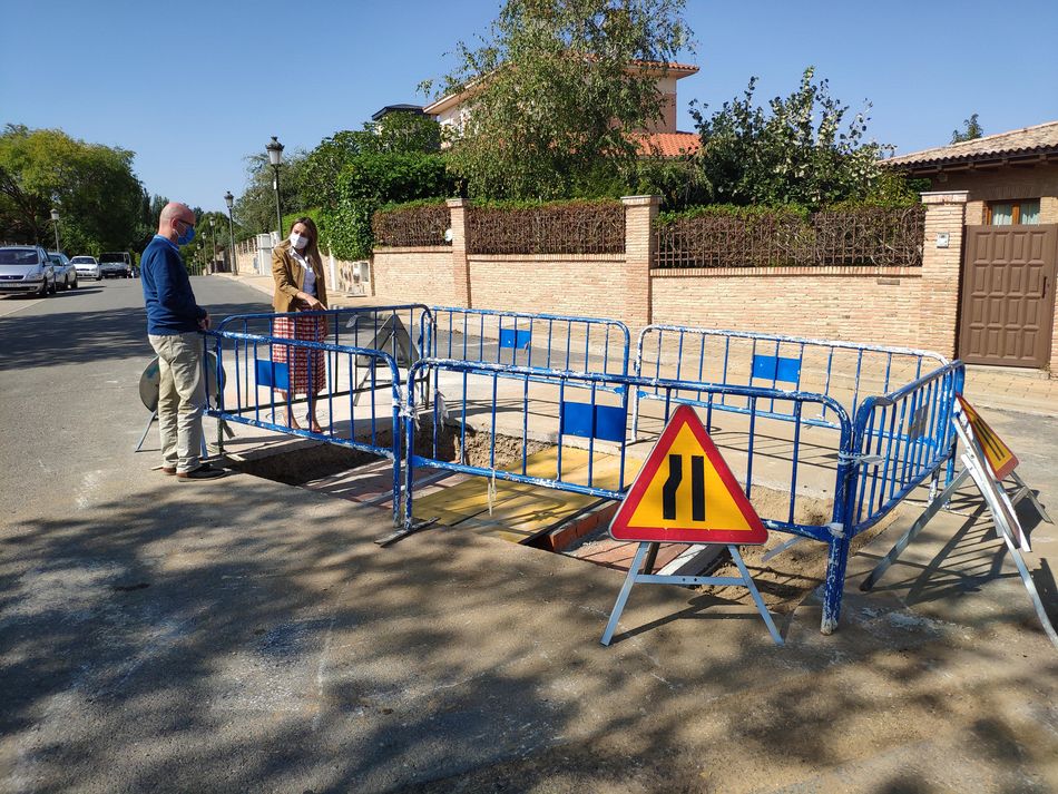 Foto 1 - El Ayuntamiento soluciona las roturas por alta presión del agua en Aldebarán