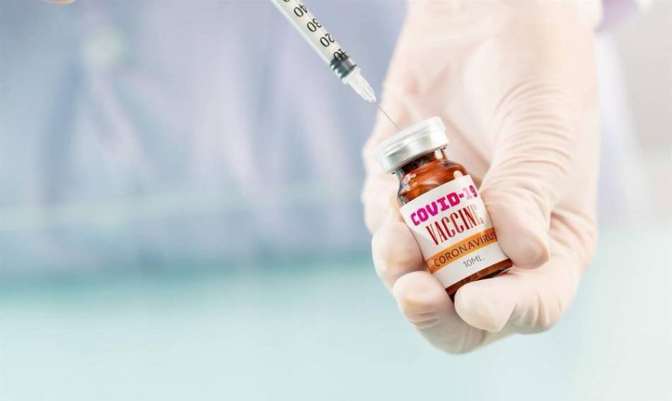 Foto 1 - La OMS señala que la vacuna “no va a poner fin a la epidemia por sí sola” 
