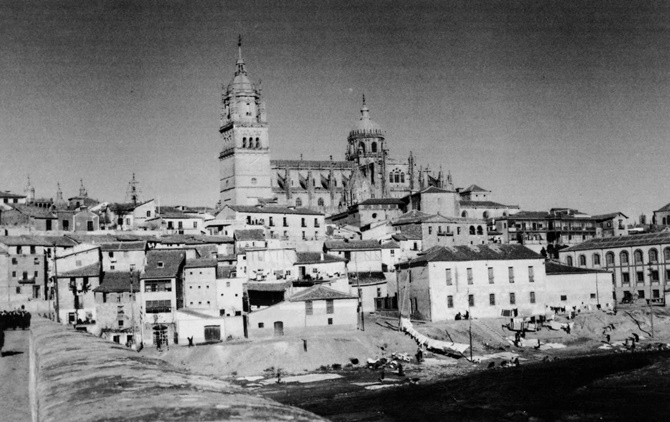 El antiguo barrio de Curtidores junto al Tormes