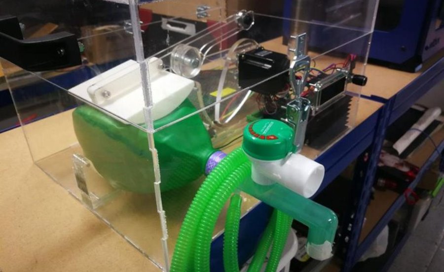 La intención es que cualquier persona con acceso a una impresora 3D u otra máquina de fabricación digital pueda construir un respirador automático con el fin de ponerlo a disposición de los centros hospitalarios de su localidad