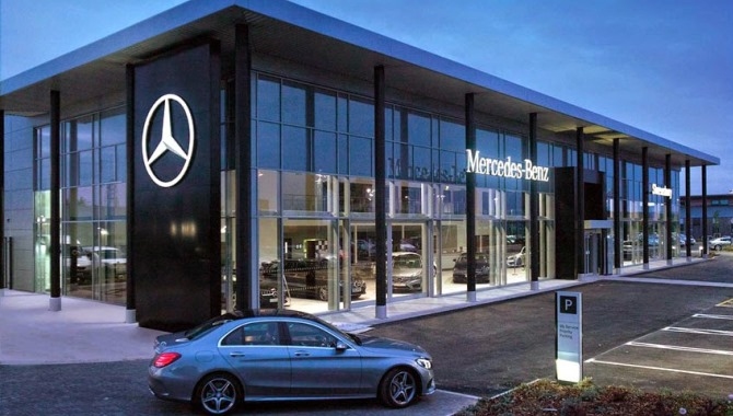 Un concesionario Mercedes