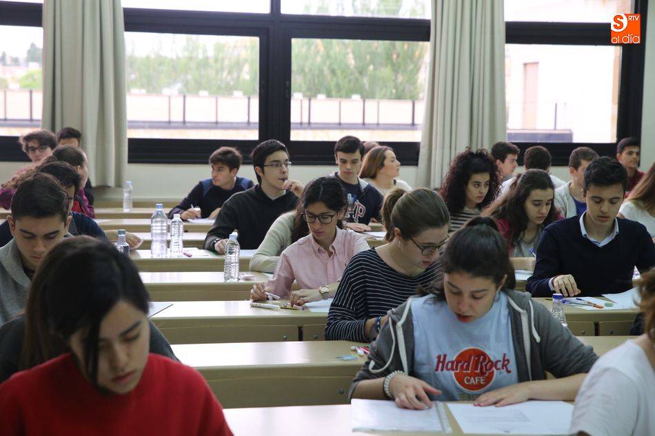 Foto 1 - La Universidad de Salamanca no suspende las clases  