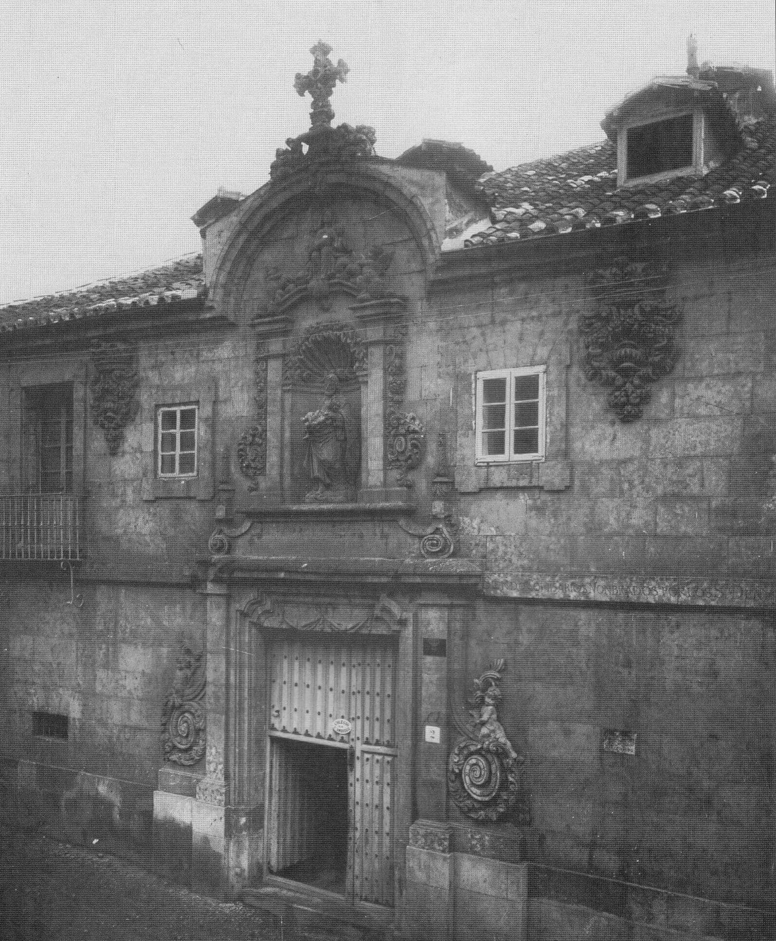 Foto 2 - Colegio San Ambrosio, actual Archivo Histórico Nacional