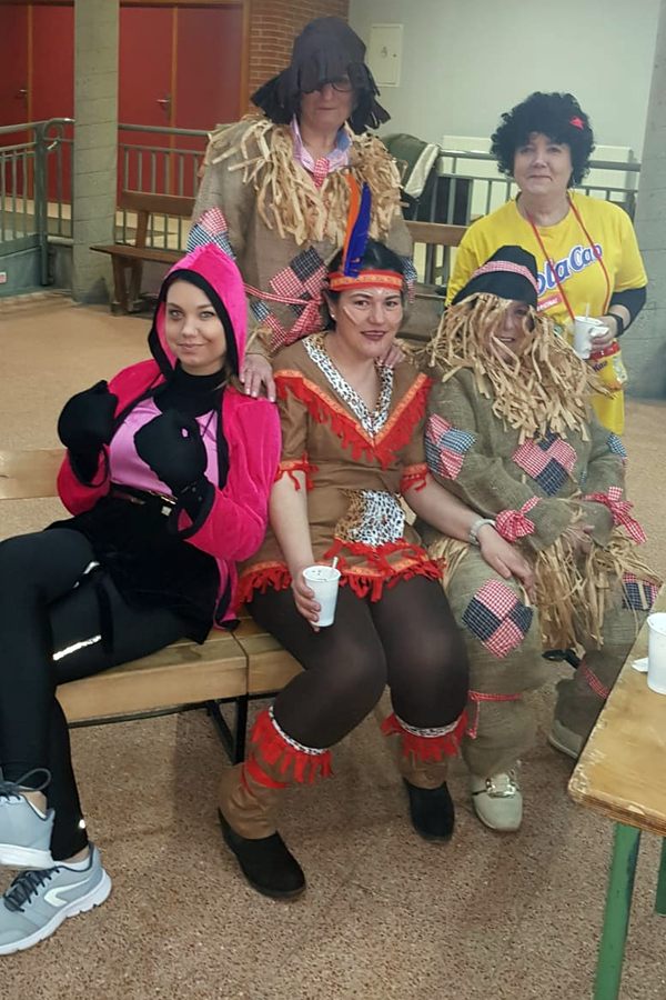 Foto 5 - Las mujeres de El Cubo de Don Sancho se entregan al Carnaval  