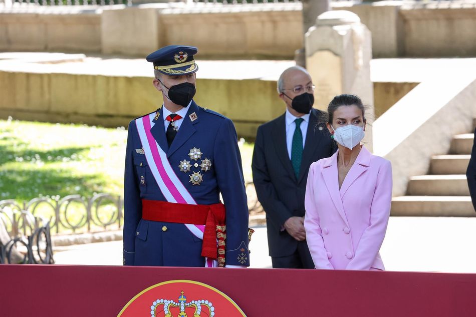 El Rey Felipe y la Reina Letizia durante el acto central del 