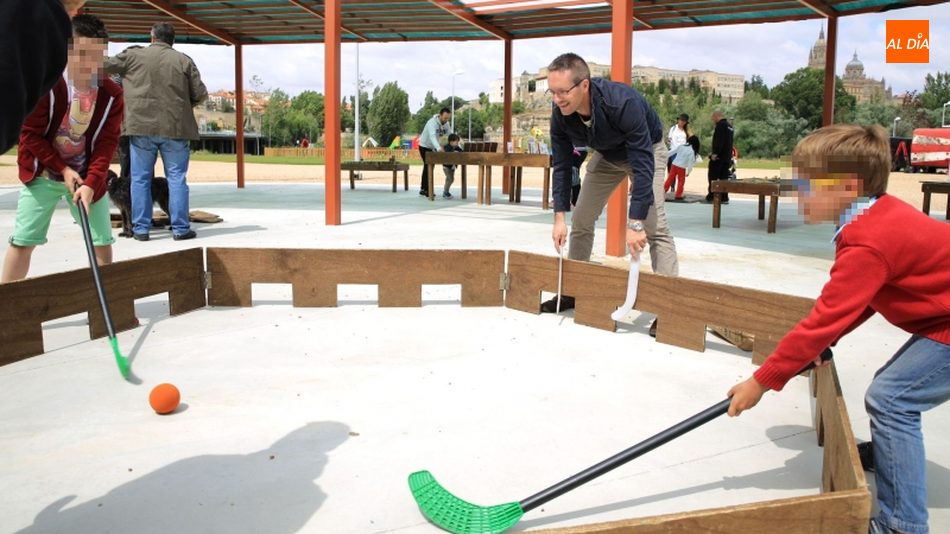 Los juegos gigantes de madera se trasladan de la tarde del sábado al domingo