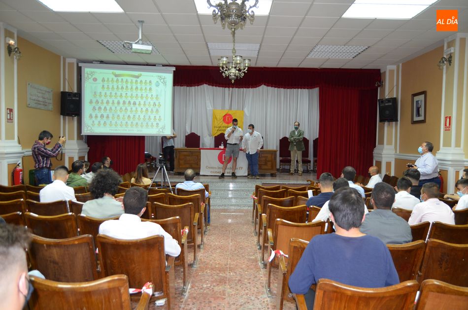 Foto 4 - Se gradúa la primera promoción post-covid en el C.I.F.P Ciudad de Béjar