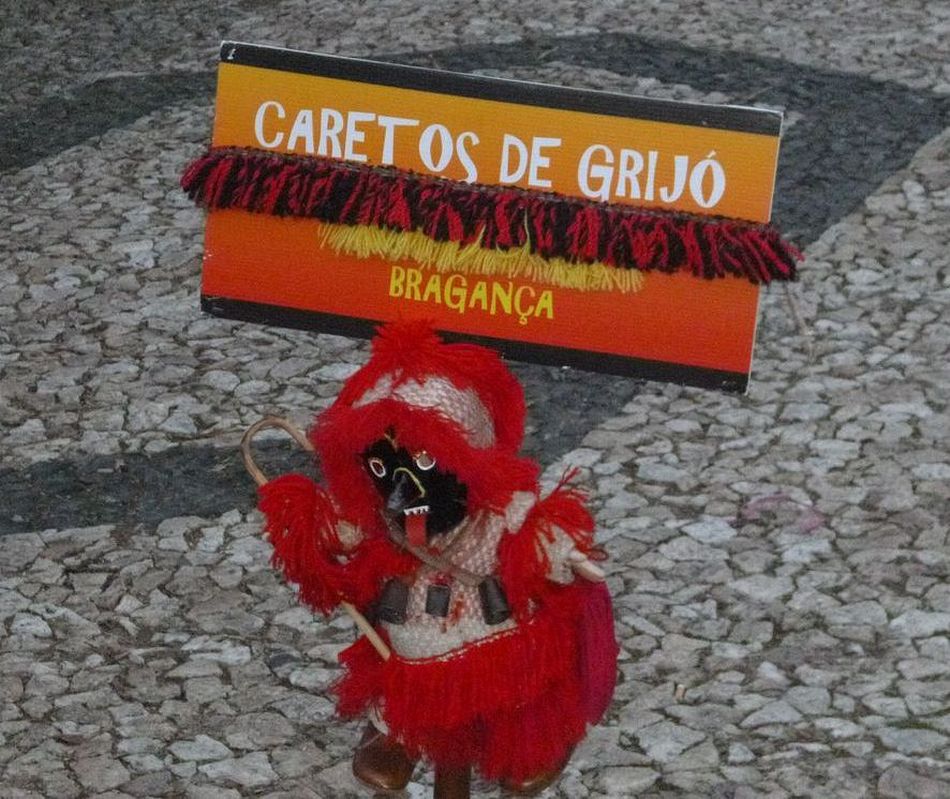 Foto 6 - Sabor y diversión en Bragança con el Festival del Botillo y el Carnaval de los Caretos  