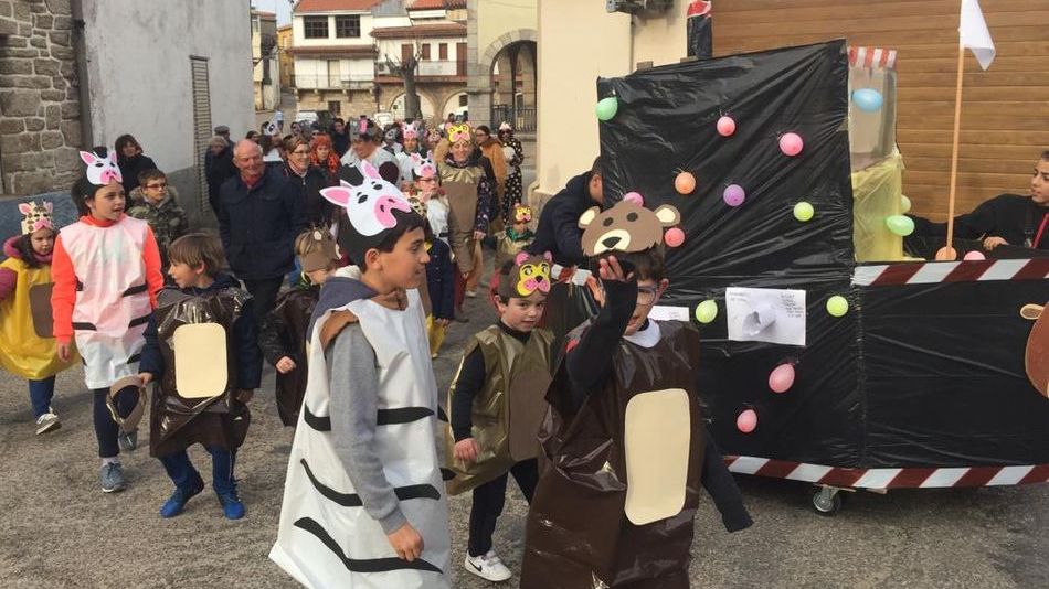 Pequeños y mayores lucirán sus disfraces estos Carnavales en Villarino / Archivo