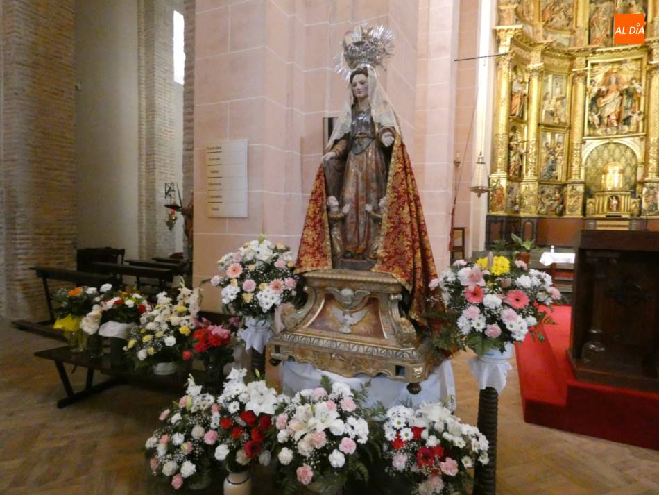 Foto 2 - La Virgen de la Misericordia de Cantalapiedra es honrada con tres misas y novena  