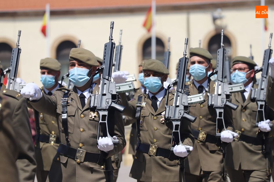 Foto 4 - El Regimiento de Ingenieros honra a su patrón con un desfile limitado por la pandemia