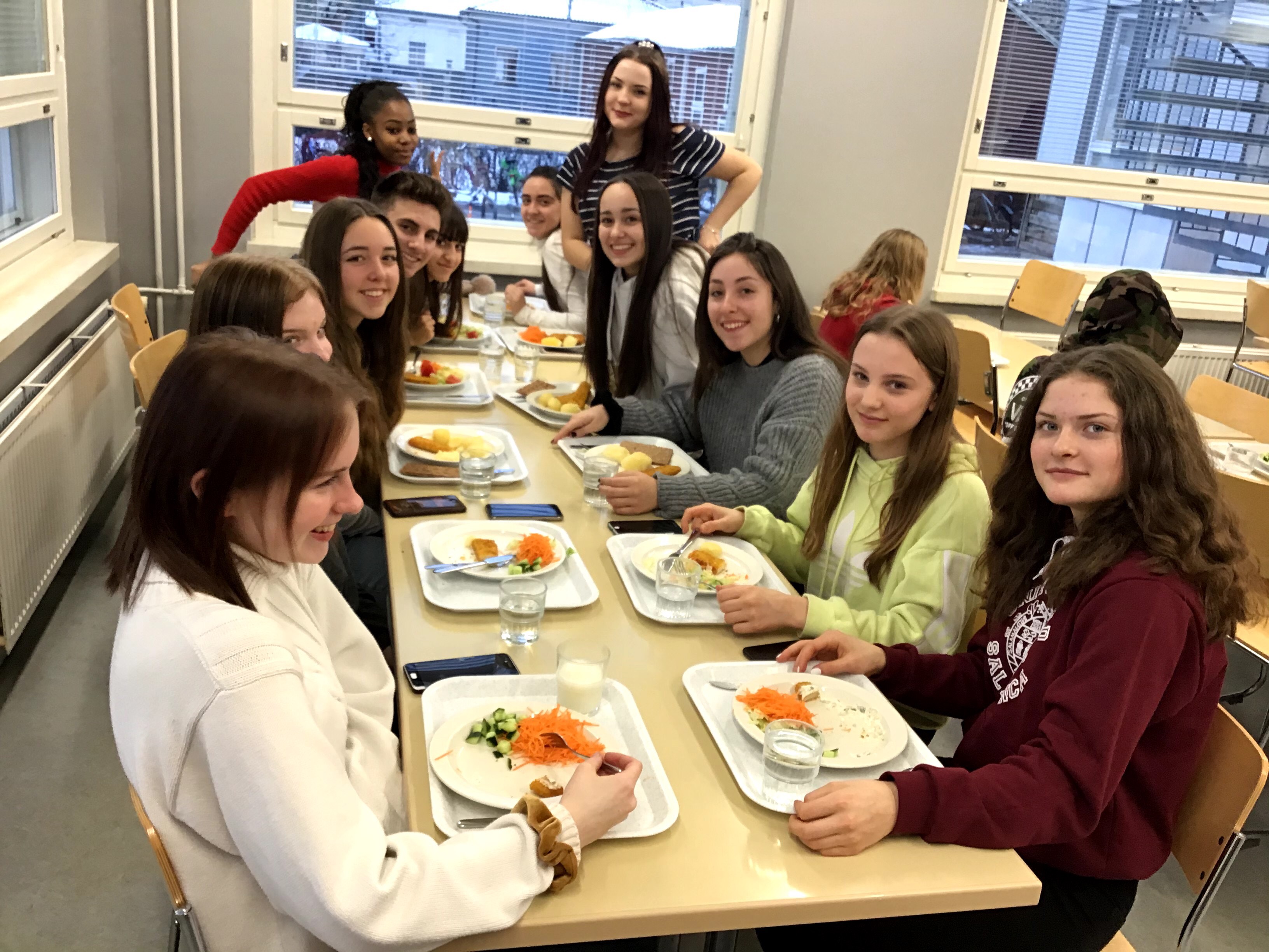 Alumnas del Colegio Salesiano San José durante su estancia en Finlandia