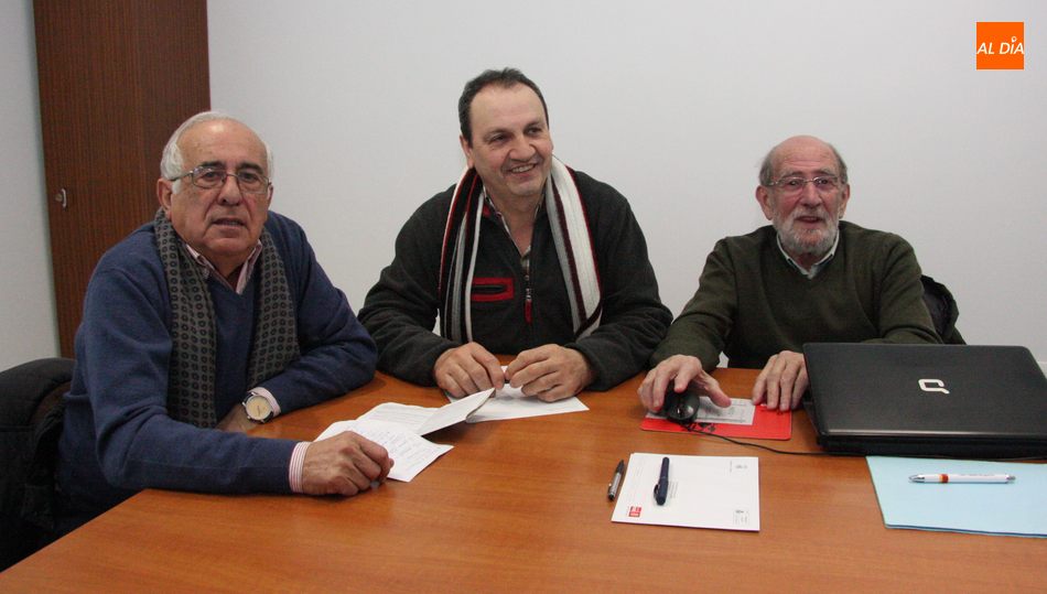 Germán Vicente, Antonio Vicente y Javier Muñiz, concejales del PSOE en Vitigudino / CORRAL