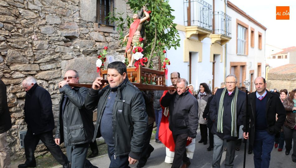 San Sebastián saldrá en procesión por las calles de Mieza el próximo lunes / CORRAL