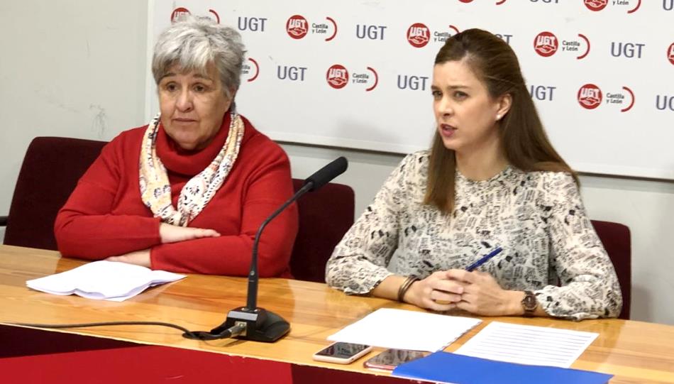 La secretaria nacional de Mujer y Política Social de FeSP-UGT, Luz Martínez Ten (izquierda), presenta la campaña junto a Beatriz García González (derecha). Foto EP