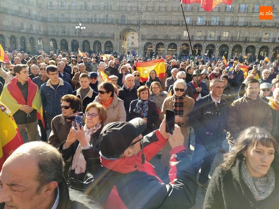 Foto 6 - Cerca de 500 salmantinos se unen a la movilización de Vox para exigir al Gobierno respeto a España