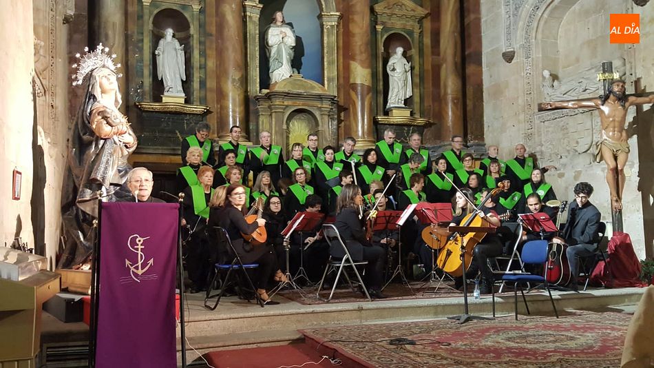 Foto 5 - El coro de San Benito pone música a la Navidad