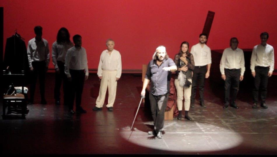 Foto 1 - ‘Cyrano, el texto del doblaje’ rematará el sábado el otoño teatral  