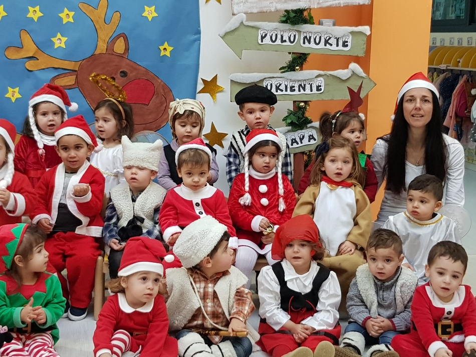 Foto 4 - La Escuela Infantil celebra la llegada de la Navidad rozando su tope de alumnos  