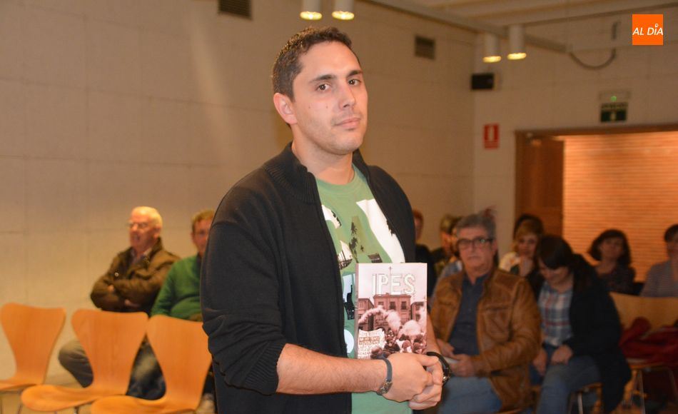 Daniel Hernández Barreña, autor del libro 