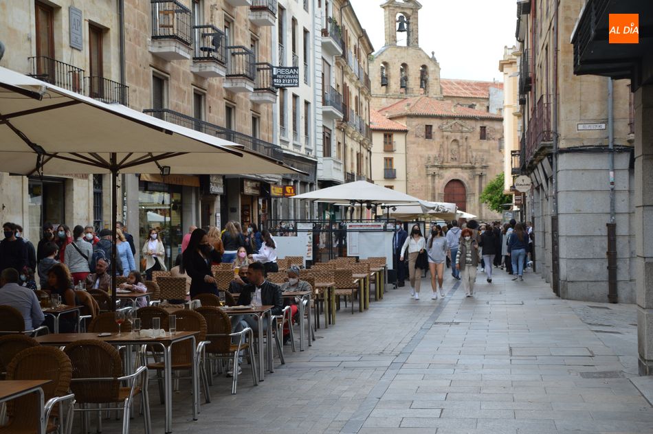 Foto 6 - Salamanca se llena por completo de visitantes y público con el buen tiempo