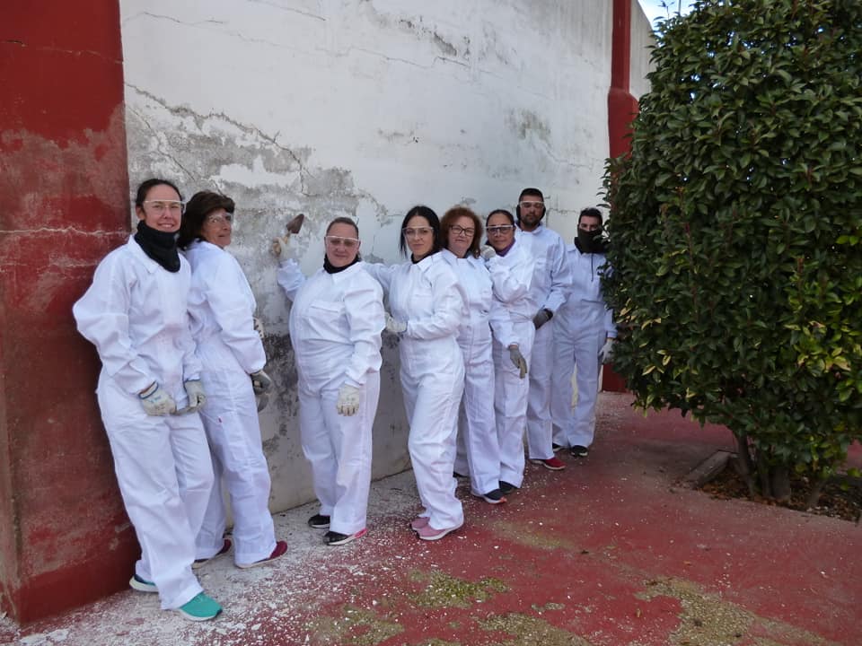 Foto 3 - Ocho desempleados de Villoria se forman en pintura industrial