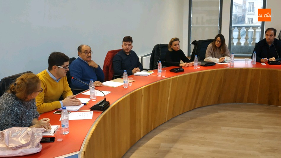 Foto 3 - El Ayuntamiento aprueba el convenio de los Bomberos con Diputación