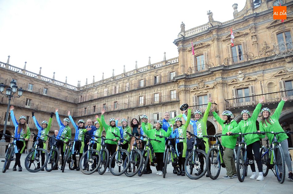 Foto 4 - Salamanca, pistoletazo de salida de la ruta ciclista Moving for Climate Now con rumbo a la COP25 de ...