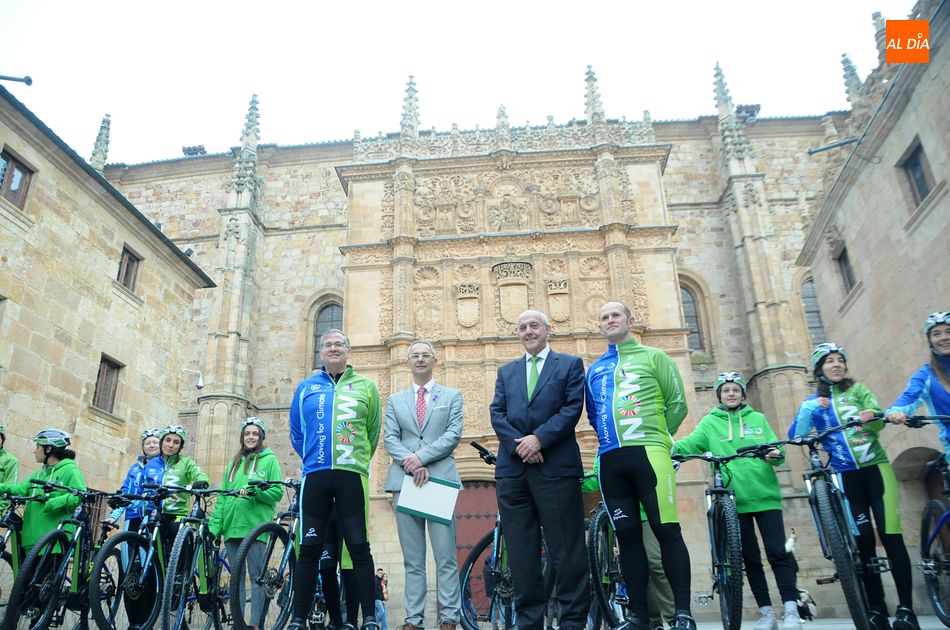 Foto 2 - Salamanca, pistoletazo de salida de la ruta ciclista Moving for Climate Now con rumbo a la COP25 de ...