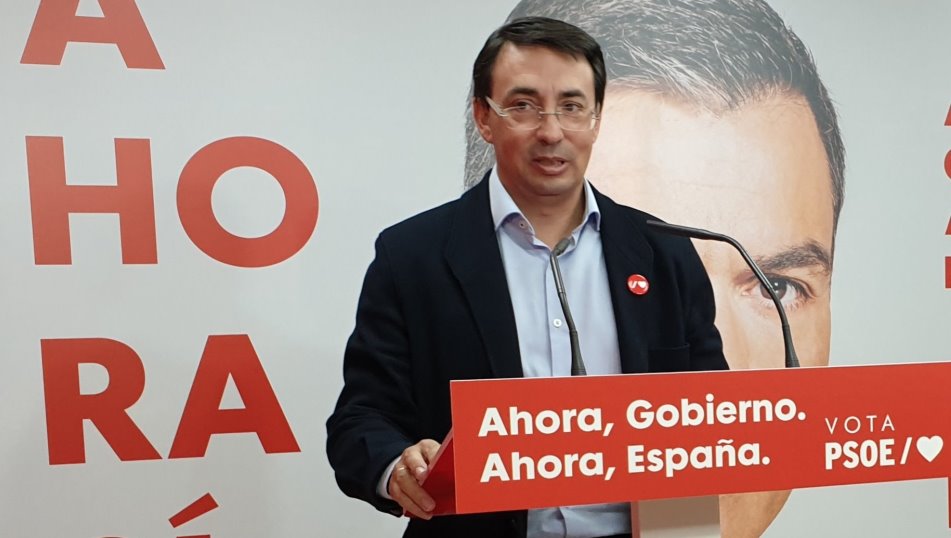 Rueda de prensa del secretario general del PSOE Salamanca, Fernando Pablos