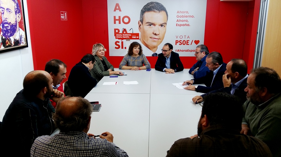 Iratxe García, presidenta del Grupo Socialista en el Parlamento Europeo, en su reunión con las OPAs en Salamanca