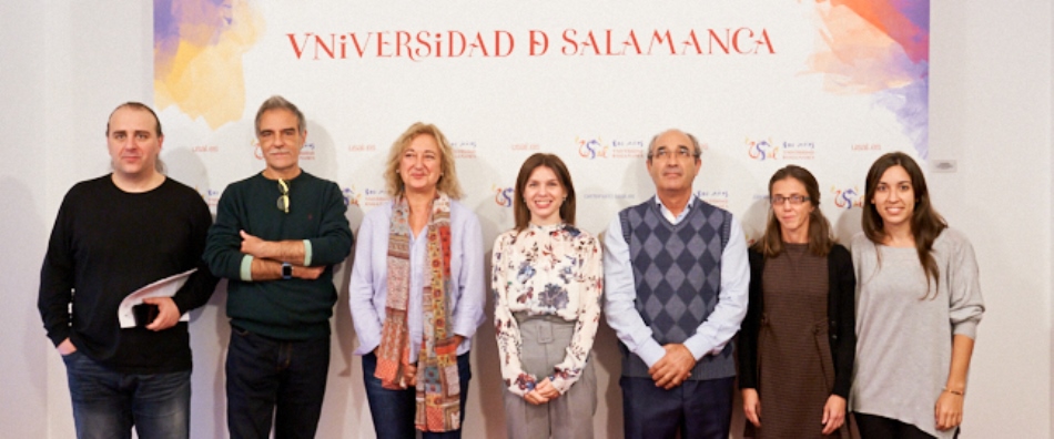La vicerrectora de Estudiantes y Sostenibilidad de la Universidad de Salamanca, Ana Ríos Hilario, en el centro, en la presentación de estas actividades