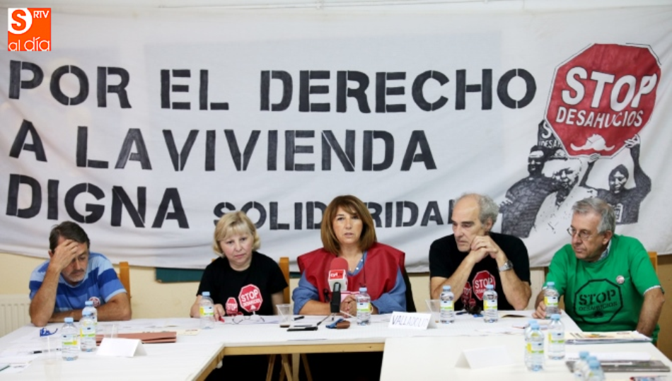 Una de las primeras asambleas de Stop Desahucios Salamanca