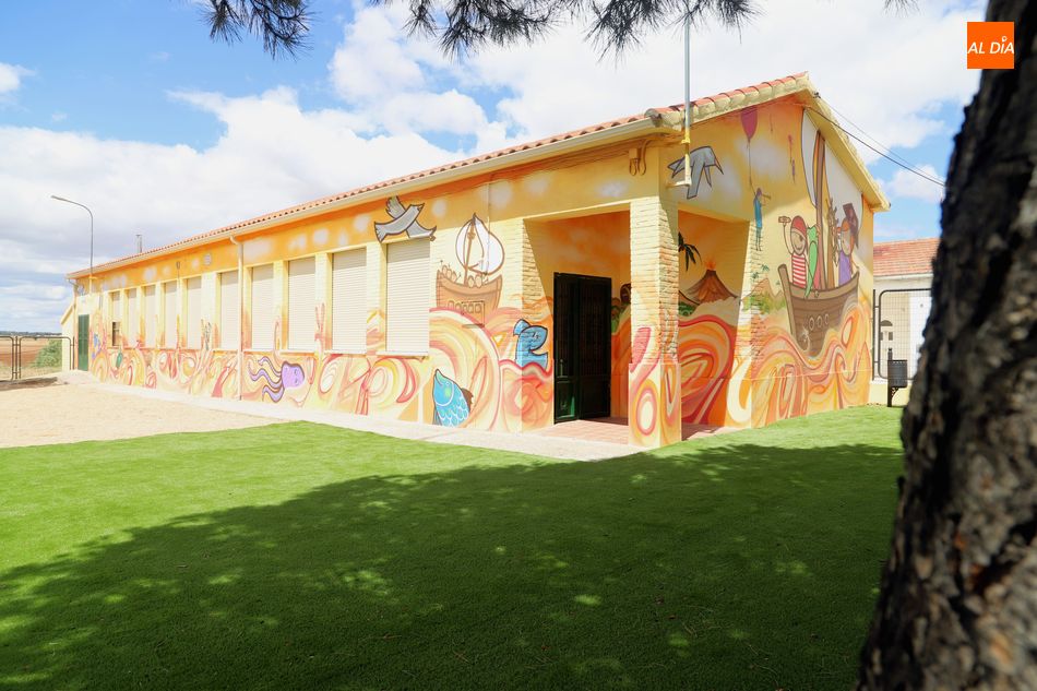 Fachada de la nueva guardería de Pelabravo, donde atenderán a menores de 0 a 3 años. Foto de Lydia González