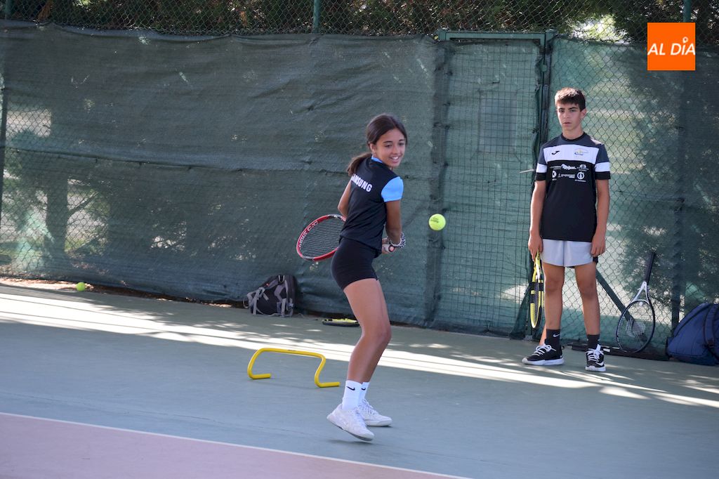 Foto 5 - Sin descanso para el tenis con el Campus de Verano del Club Tenis Alba de Tormes