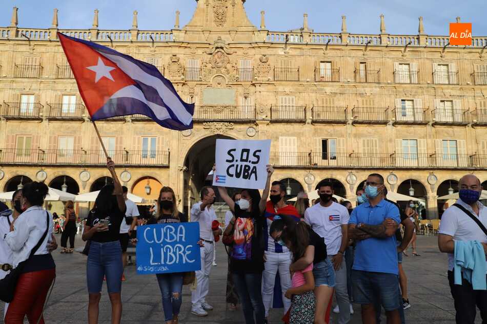 Foto 3 - Cubanos residentes en Salamanca apoyan en la distancia las protestas contra el Gobierno en Cuba  