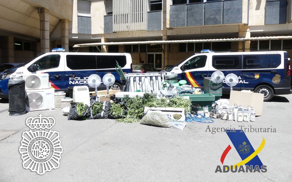 Foto 2 - Desarticulada una red que vendía droga y había logrado 70.000 euros en ayudas de las...