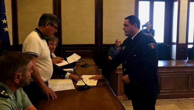 José A. Sánchez Madrigal, toma de posesión del cargo de oficial de la Policía Local