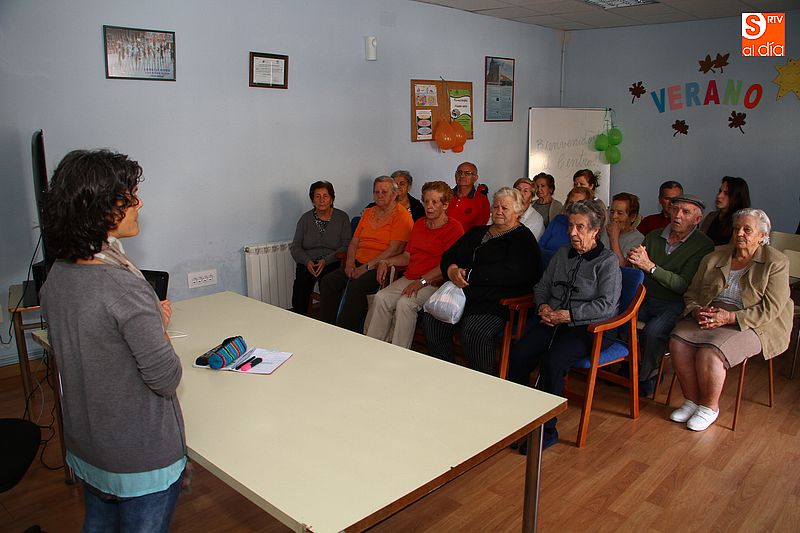Foto 6 - El centro de terapias de Linares de Riofrío celebra el Día Mundial del Alzheimer