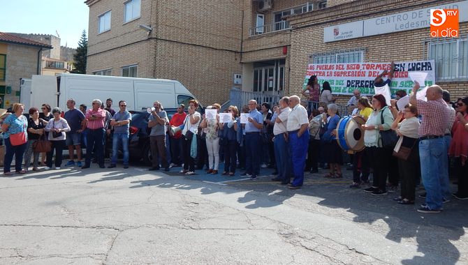 Protesta de hoy jueves a las puertas del centro de salud de Ledesma