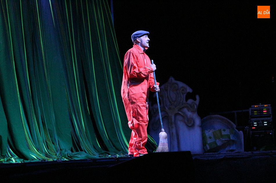 Foto 2 - ‘Peter Pan, un musical muy especial’ lleva a Guijuelo al país de Nunca Jamás