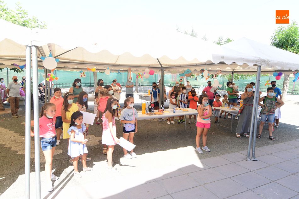 Imagen del taller veraniego de la localidad, en el que también participaron los niños beneficiarios de estas ayudas